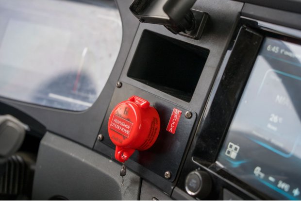 Кнопка отключения массы в кабине по ДОПОГ