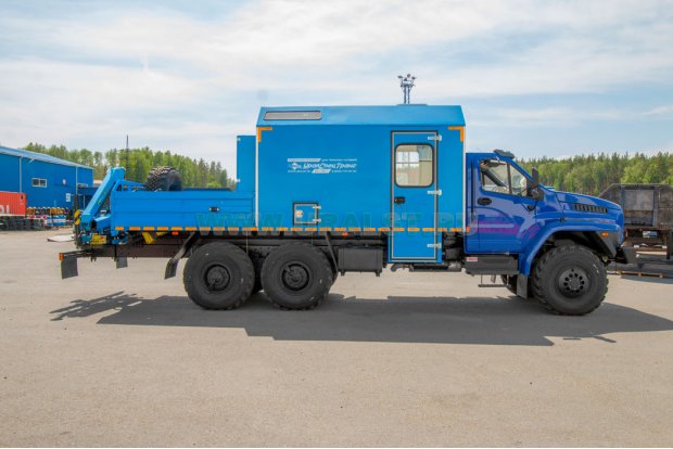 Передвижная авторемонтная мастерская ПАРМ с КМУ ИМ-25 УСТ 5453 Урал-4320-72