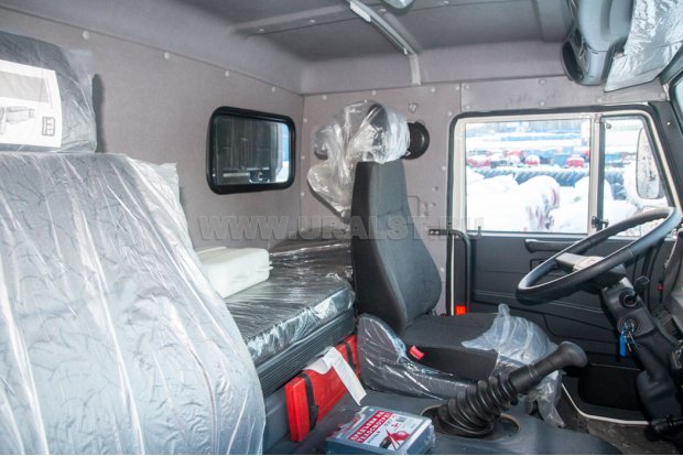 Кабина водителя автомобиля Камаз ПАРМ 43118-50