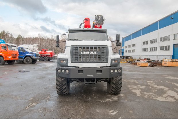 Бортовой с КМУ Kanglim KS1256 (тросовый) УСТ 5453 Урал NEXT 4320-72Е5