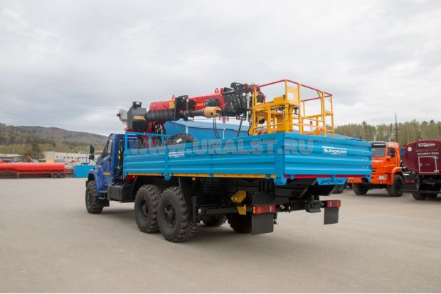Бортовой с КМУ ИТ-200 (тросовый,люлька, бур) УСТ 5453 Урал NEXT 4320-6951-72