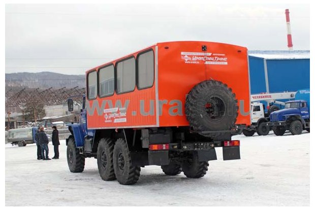 Вахтовый автобус Урал