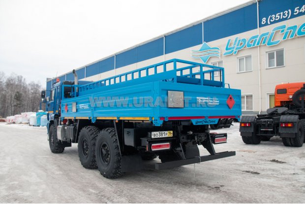Бортовой автомобиль Камаз 43118-50 баллоновоз