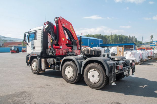 Тягач MAN c КМУ ИМ 320D