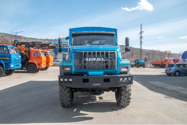 Вахтовый автобус Урал-NEXT 32551-5013-71