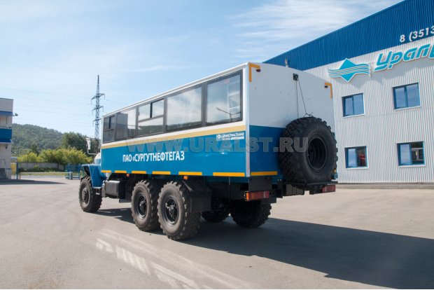 Автобус вахтовый Урал-3255-0022-61Е5 ГПА