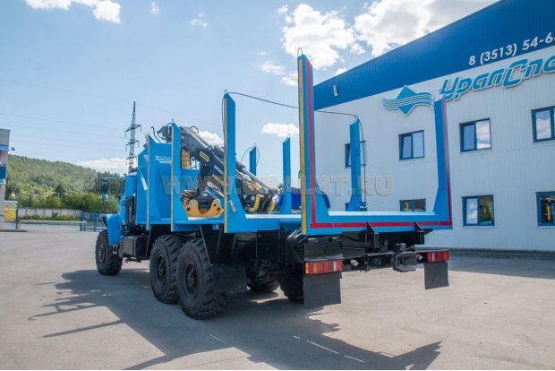 Сортиментовоз с манипулятором VM10L74 УСТ 5453 Урал 4320-60Е5