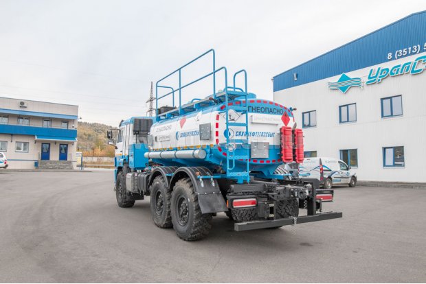 Автотопливозаправщик АТЗ-9-2Б УСТ 5453 Камаз 43118-50 сп.м