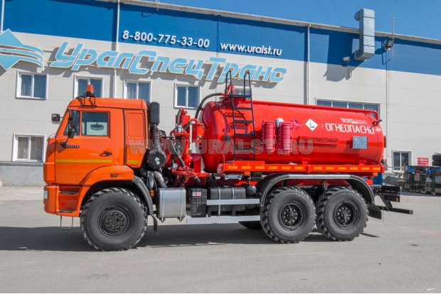 Автоцистерна вакуумная для нефтепродуктов АКН-10 ВК УСТ 5453 Камаз 43118-50 дополнительные трубы для сбора нефти, сп.м., доработка под ДОПОГ