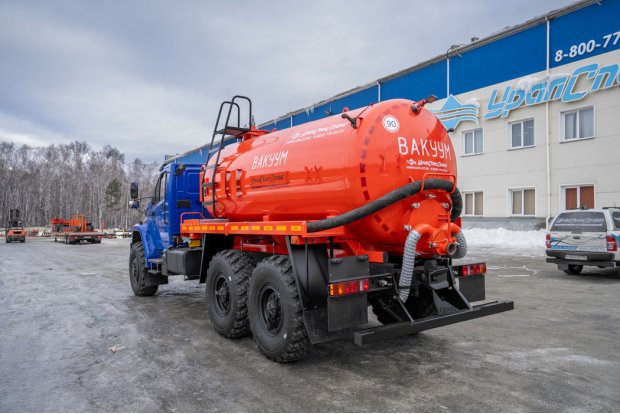 Автоцистерна вакуумная коммунальная МВ-10 КО УСТ 5453 Урал NEXT 4320-6951-72, ревизионный люк, подогрев сливного крана