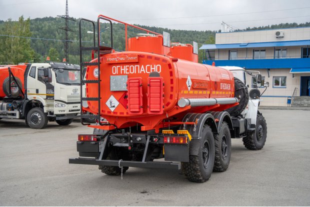 Автотопливозаправщик АТЗ-11-2Б УСТ 5453 Урал 4320-1951-60 доработка под ДОПОГ