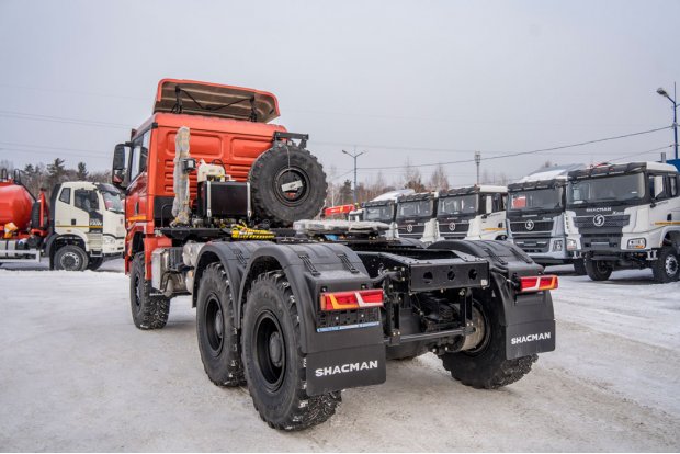 Седельный тягач УСТ 5453 SHACMAN (ШАКМАН) SX42586V385 (6х6), шины 14R20, ССУ 1630 ДОПОГ, гидрофикация
