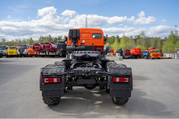 Седельный тягач Камаз 53504-76020-50 сп. место