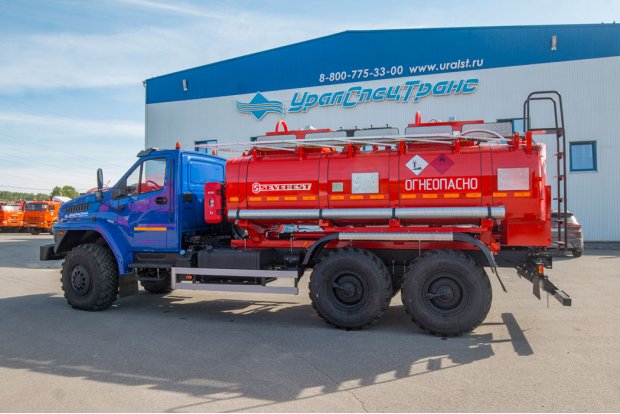 Топливозаправщик АТЗ-11-2 УСТ 5453 Урал NEXT 4320-6951-74Г38 доработка под ДОПОГ