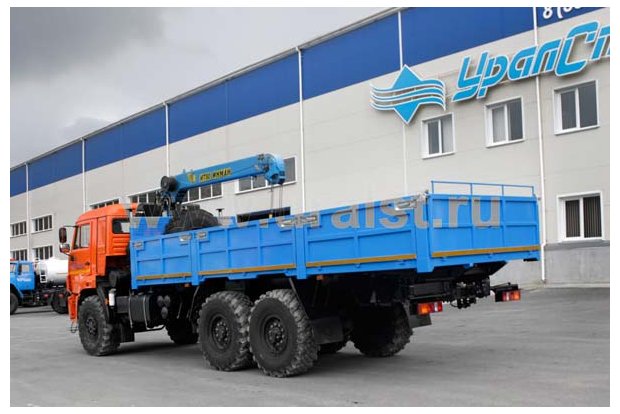 Бортовой автомобиль Камаз с краном-манипулятором