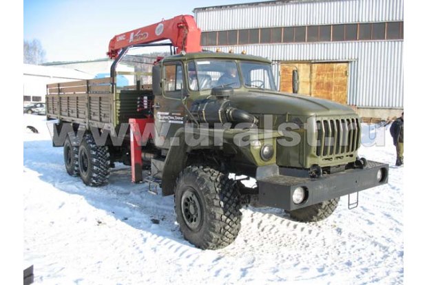 Бортовой с КМУ UNIC UR-V504 (тросовый) УСТ 5453 Урал 4320-1951-60