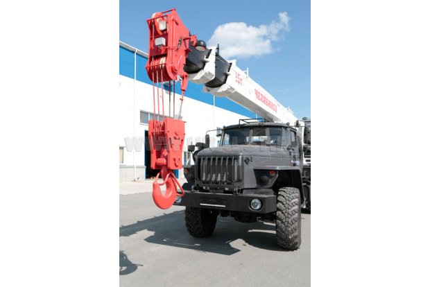 Автокран КС 45721 "Челябинец" с гуськом Урал 4320