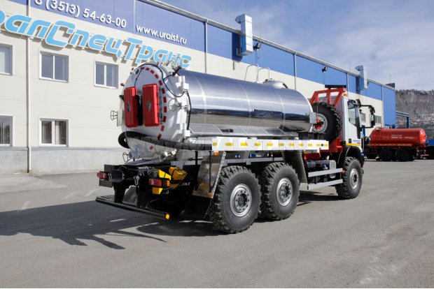 Автоцистерна нефтепромысловая АКН-11-ОД ВК УСТ-5453 на шасси IVECO-AMT Карго(CARGO)