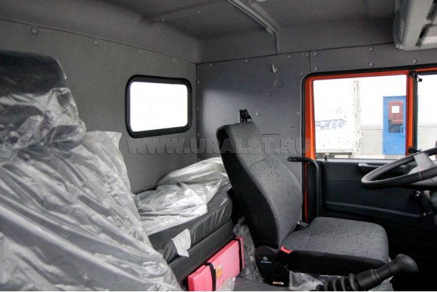 Автоцистерна для технической воды АЦВ-10Т УСТ 5453 Камаз 43118-50