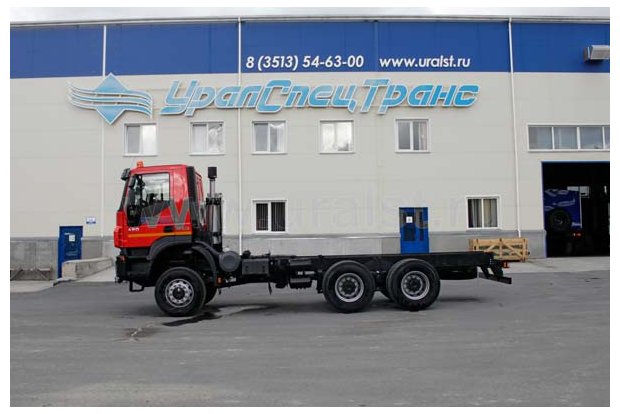 Шасси автомобиля IVECO TRAKKER AD380T42WH