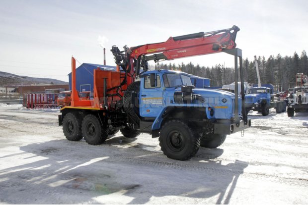 Лесовоз с манипулятором Epsilon M100L97 УСТ 5453 Урал М 5557-60Е5
