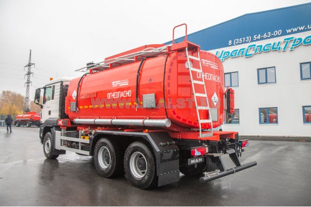 Автоцистерна АЦ-20-2 УСТ-5453 на шасси MAN