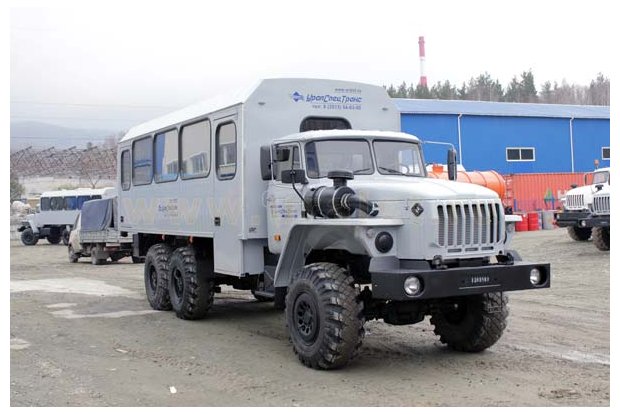 Вахтовый автобус Урал