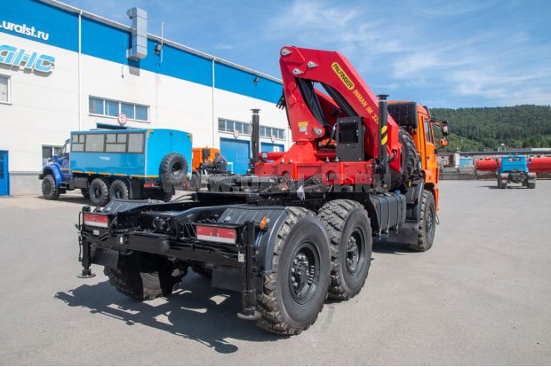 Седельный тягач с КМУ ИМ-320 УСТ 5453 Камаз 43118