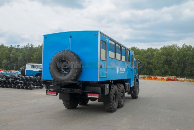 Автобус вахтовый 28+2 сп.м комфорт УСТ 54535 Камаз 43118-50