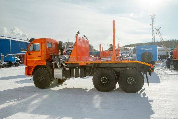 Лесовоз УСТ 5453 Камаз 43118 