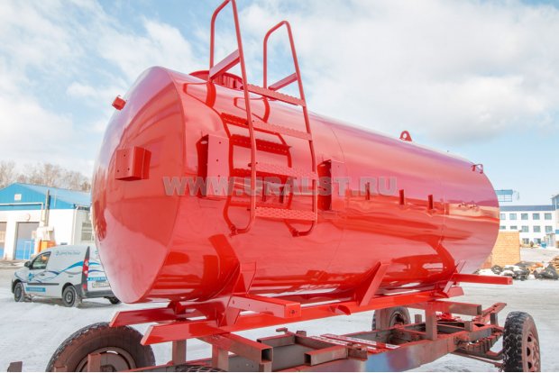 Цистерна с надрамником АКН (МВ) 10Т