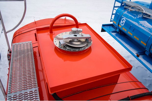 Заливная горловина