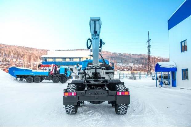 Седельный тягач с КМУ ИФ-300С УСТ 5453 Урал 4320-1951-60