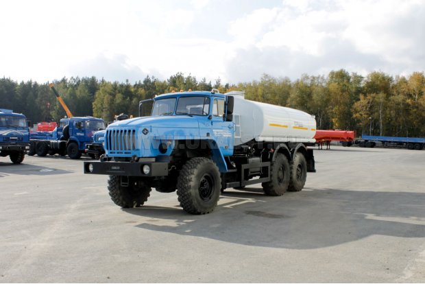 АЦПТ-8,0 (4675-10) с насосом Урал 5557Е5