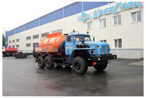 АЦ-6,5 3 Урал 4320Е5 отсека с насосом