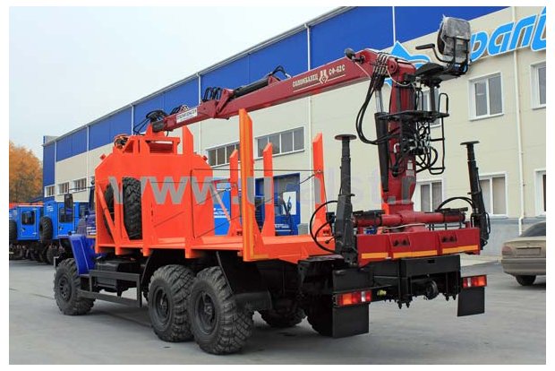 Сортиментовоз с ГМ СФ-62 Урал 4320-60Е5