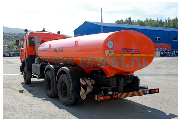 Машина уборочная МД-532-03