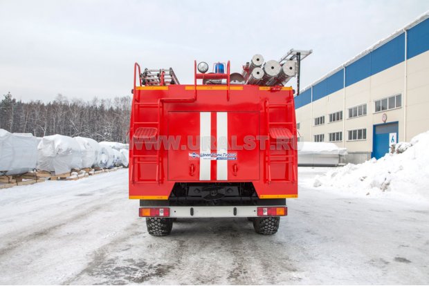 АЦП-6/6-40 Урал 5557-1151-60Е5 в кабине