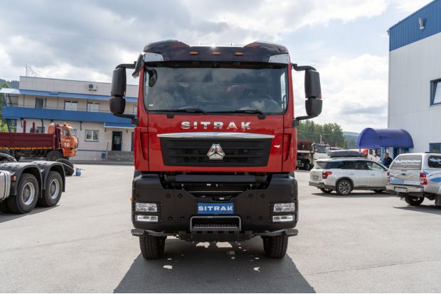 Бортовой автомобиль SITRAK C7H с КМУ ИТ-200