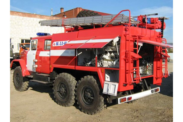 АЦ-3,0-40 Амур 531340 в задн. отсек