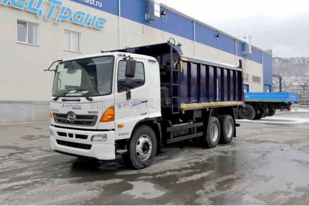 Самосвал HINO-500 (FM8JLTD-TGR) Япония