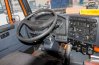 Приборная панель в кабине водителя