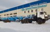 Седельный тягач МАЗ 642508-350-050P с полуприцепом опоровозом ППО-22