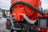 Заборный/сливной узел емкости с обогревом лючка выхлопными газами