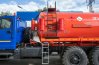 Лестница на площадку обслуживания люка цистерны