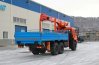 Бортовой автомобиль с неоткидным лесовозным коником