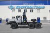 Седельный тягач с краном-манипулятором