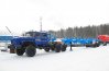 Седельный тягач Урал и полуприцеп опоровоз