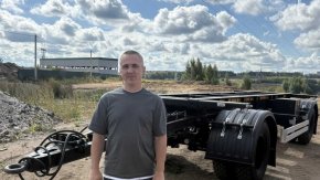 Прицеп контейнеровоз ПК 12-21Д-6 в работе
