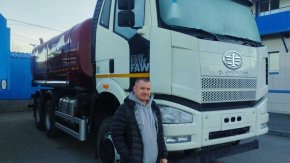 Купил автоцистерну  АЦПТ-14-3Н FAW 3250 (6х6) насос, нерж/ЛКП 